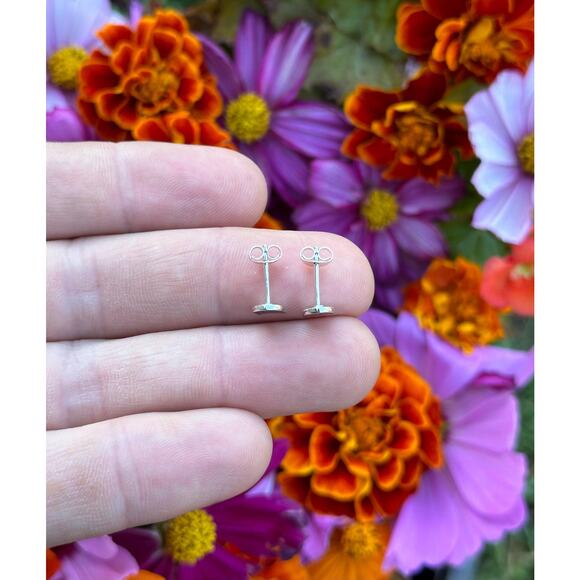 Sterling Silver Cat Face Post Earrings, Silver Cat Face Post Earrings - Picture 4 of 5